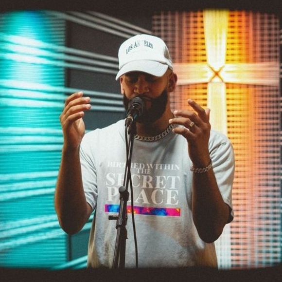 Meet your Posher, Chris - Picture 1 of 1